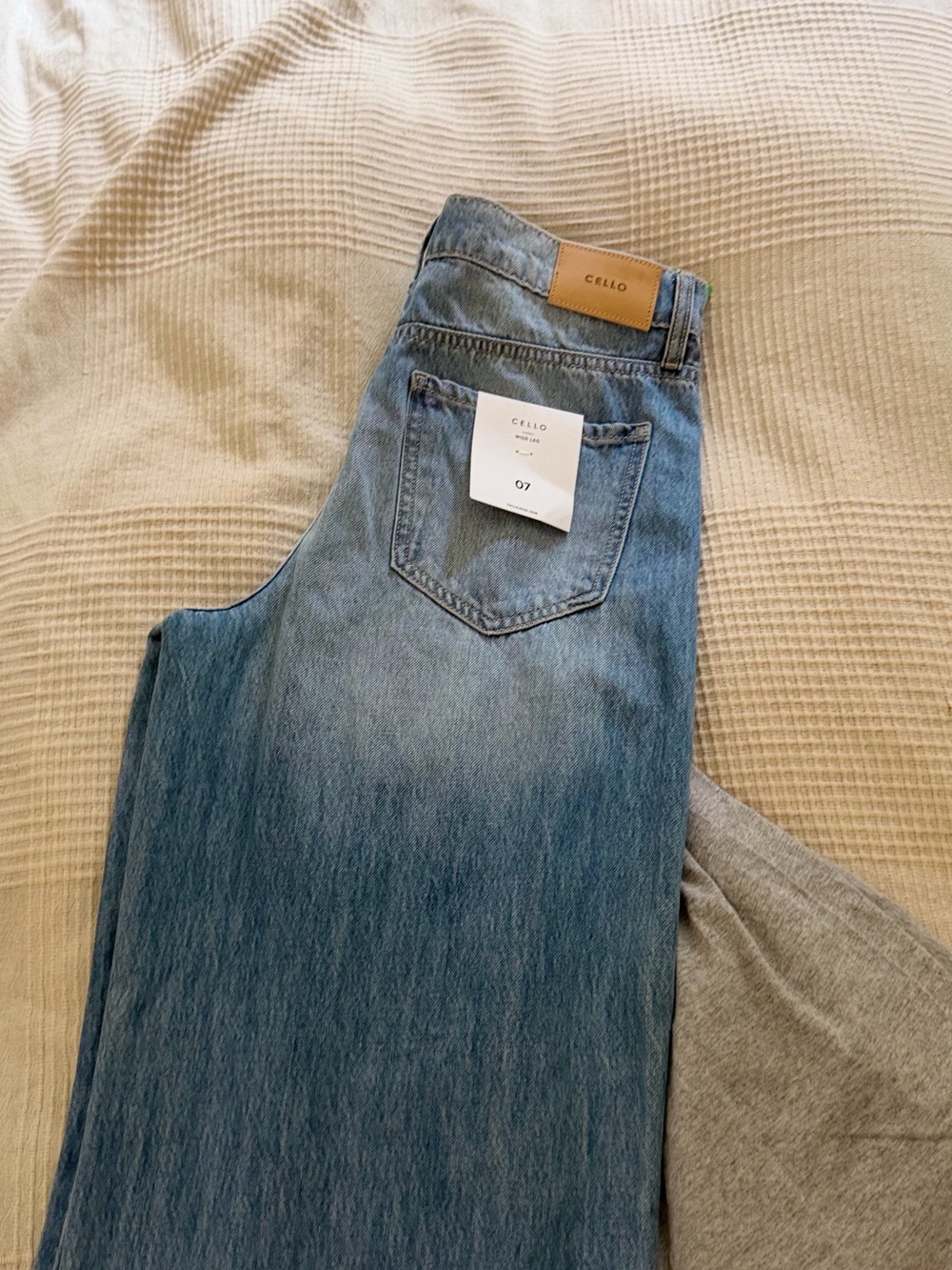 Cello Light Blue Straight Men's Jeans. Fits like Medium adult or waist 27